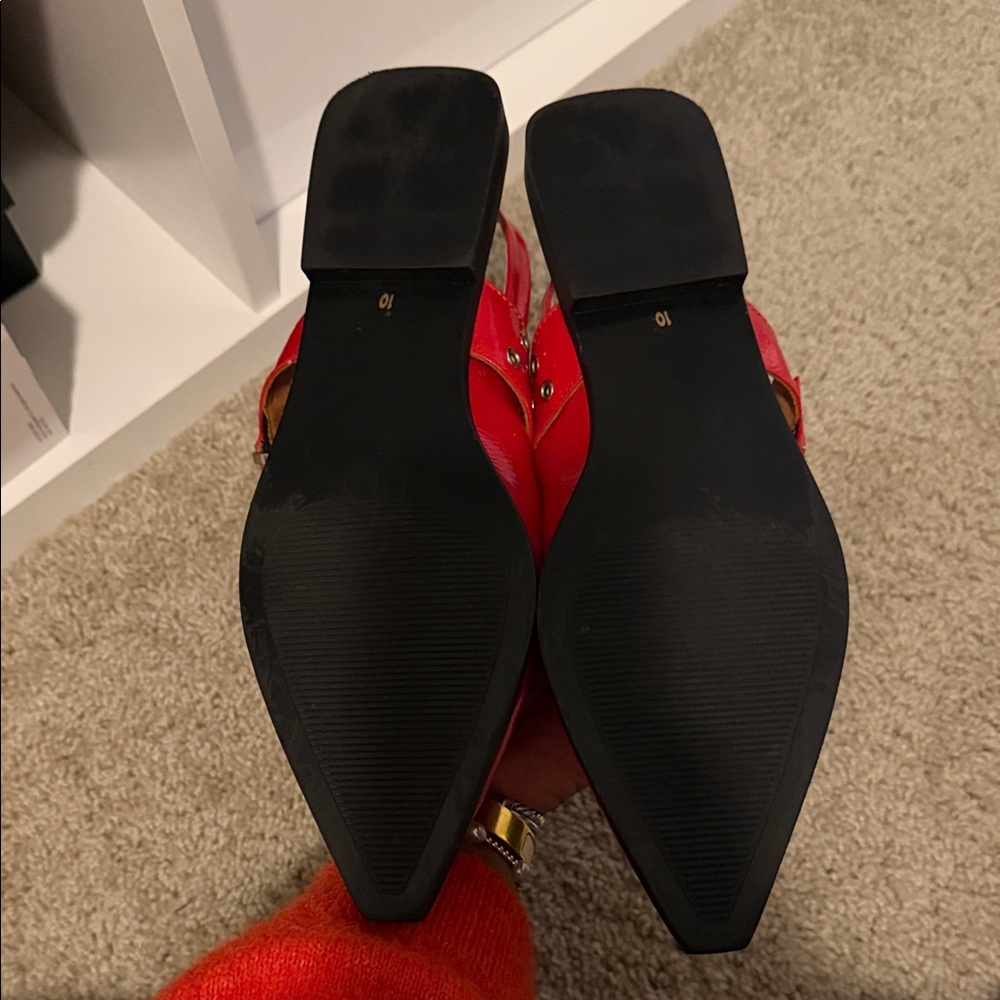 Steve Madden Red Pointed Slingback Flats with Studded Strap - Picture 4 of 4